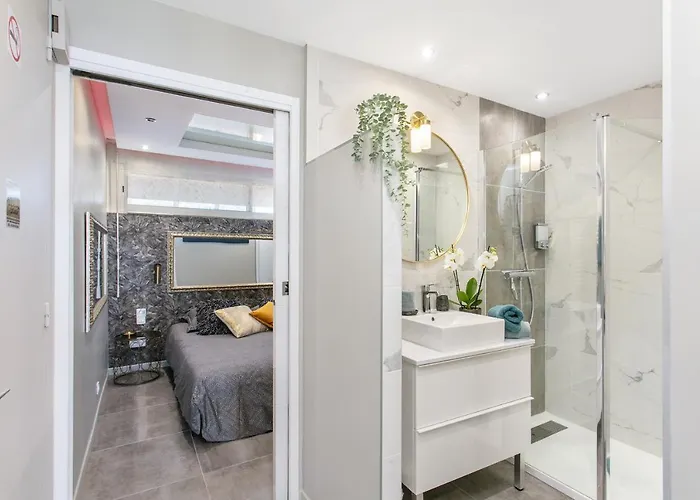 Luxury Port Ambonne Village Naturiste Apartament