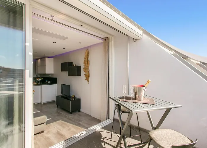 Luxury Port Ambonne Village Naturiste * アグド